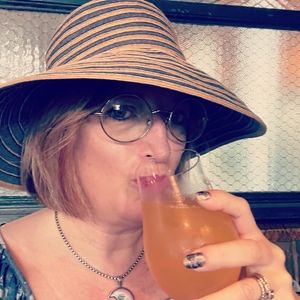 Meet your Posher, Posh